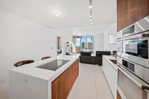 851 NE 1st Avenue 4405, Miami, FL 33132 Sold 11/13/23