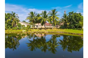 10141 Boynton Place Circle, Boynton Beach, FL 33437 Sold 11/10/23