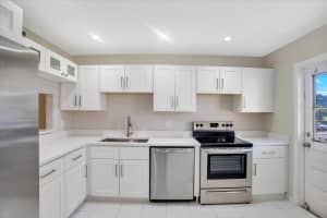 1600 Dover Road 212-B, Delray Beach, FL 33445 Sold 11/02/23