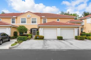 12454 Crystal Pointe Drive 102, Boynton Beach, FL 33437 Sold 12/19/23