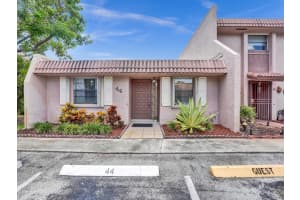 44 Cortez Way 1-40, Davie, FL 33324 Sold 10/20/23