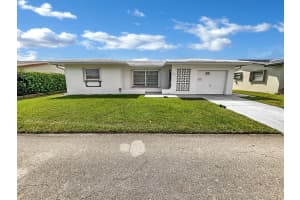 5803 NW 86th Avenue, Tamarac, FL 33321 Sold 10/31/23