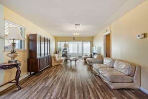 550 Sandpiper Circle, Delray Beach, FL 33445 Sold 12/08/23