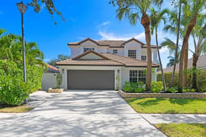 1020 Delray Lakes Drive, Delray Beach, FL 33444 Sold 11/08/23