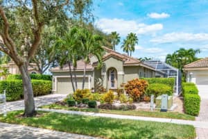 10006 Diamond Lake Drive, Boynton Beach, FL 33437 Sold 11/09/23