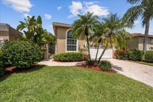 4550 Carlton Golf Drive, Wellington, FL 33449 Sold 01/16/24