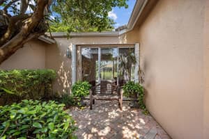 4550 Carlton Golf Drive, Wellington, FL 33449 Sold 01/16/24