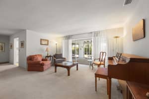 3 SE Club Circle, Jupiter, FL 33469 Sold 02/26/24