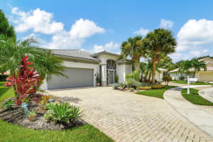 9164 Bay Harbour Circle, West Palm Beach, FL 33411 Sold 12/06/23