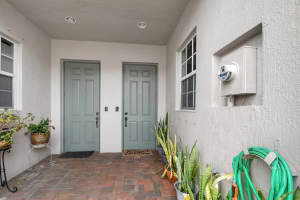 4 Nottingham Place, Boynton Beach, FL 33426 Sold 11/02/23