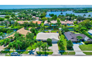 822 SW 35th Avenue, Boynton Beach, FL 33435 Sold 11/01/23