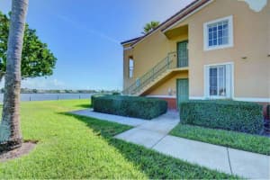 180 Yacht Club Way 102, Hypoluxo, FL 33462 Sold 10/09/23