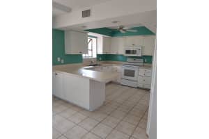 233 SW 28th Avenue, Delray Beach, FL 33445 Sold 10/25/23