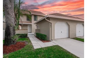 905 Maplewood Drive, Greenacres, FL 33415 Sold 11/27/23