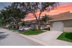 905 Maplewood Drive, Greenacres, FL 33415 Sold 11/27/23