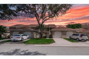 905 Maplewood Drive, Greenacres, FL 33415 Sold 11/27/23