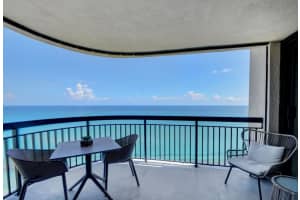 5380 N Ocean Drive 16i, Singer Island, FL 33404 Sold 04/01/24