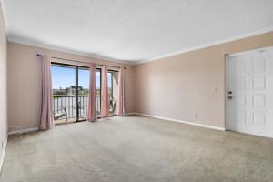 1110 Green Pine Boulevard B2, West Palm Beach, FL 33409 Sold 01/31/24