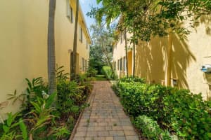 3249 Scarletta Drive, Riviera Beach, FL 33404 Sold 11/16/23