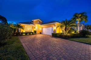 4175 NW Oakbrook Circle, Jensen Beach, FL 34957 Sold 11/13/23