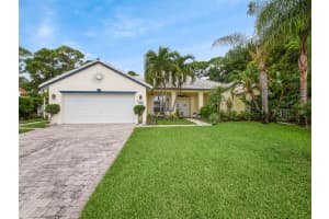 8289 SE Ketch Court, Hobe Sound, FL 33455 Sold 11/17/23