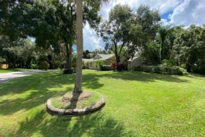 1297 40th Court SW, Vero Beach, FL 32968 Sold 02/26/24