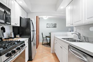 1527 S Flagler Drive 105f, West Palm Beach, FL 33401 Sold 10/31/23