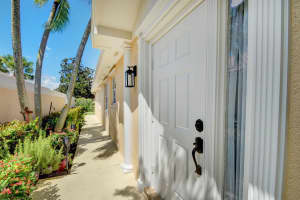 8103 Montserrat Place, Wellington, FL 33414 Sold 10/25/23