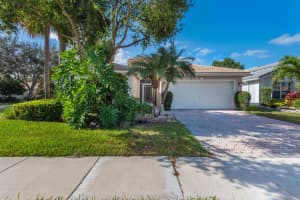 13733 Plaza Mayor Dr, Delray Beach, FL 33446, Sold 09/14/23