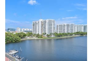 18081 Biscayne Boulevard 701, Aventura, FL 33160 Sold 11/16/23