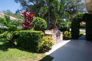 704 Blakely Court, Palm Beach Gardens, FL 33410 Sold 10/30/23