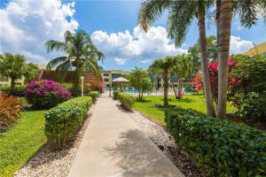 6550 Royal Palm Boulevard 104a, Margate, FL 33063 Sold 12/18/23