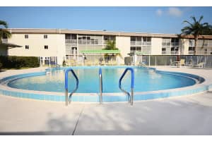 700 Village Green Court 215, Palm Springs, FL 33461 Sold 11/13/23