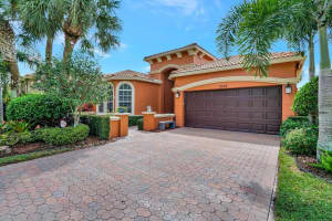 8694 Via Brilliante, Wellington, FL 33411 Sold 02/27/24