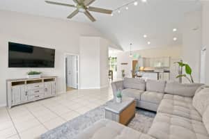 1090 Choctaw Street, Jupiter, FL 33458 Sold 11/30/23