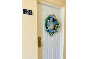 33 Colonial Club Drive 204, Boynton Beach, FL 33435 Sold 02/06/24