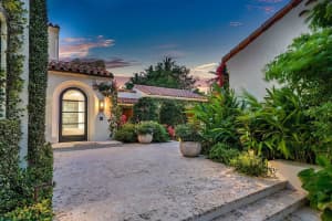 2305 S Flagler Drive, West Palm Beach, FL 33401 Sold 01/31/24