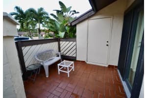 19 Black Birch Court, Royal Palm Beach, FL 33411 Sold 11/09/23