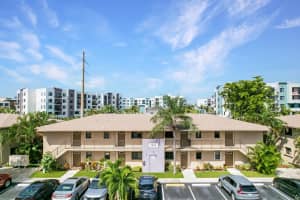 2908 NE 8th Terrace 203, Oakland Park, FL 33334 Sold 10/30/23