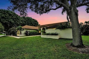 1220 Mayview Way, Wellington, FL 33414 Sold 05/13/24