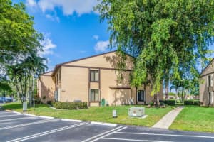 813 Sky Pine Way D1, Greenacres, FL 33415 Sold 04/19/24