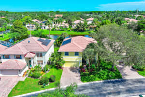 150 Hidden Hollow Drive, Palm Beach Gardens, FL 33418 Sold 11/15/23