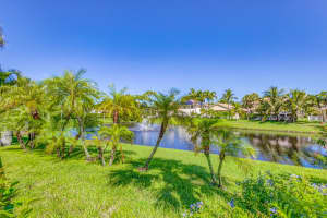 150 Hidden Hollow Drive, Palm Beach Gardens, FL 33418 Sold 11/15/23