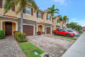 4315 Brewster Lane, West Palm Beach, FL 33417 Sold 11/30/23