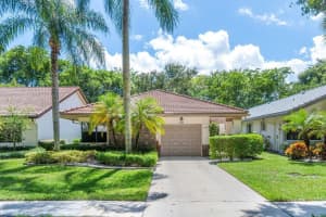 4752 Boxwood Circle, Boynton Beach, FL 33436 Sold 11/17/23
