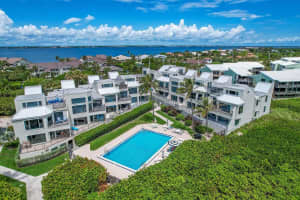 2051 NE Ocean Boulevard 25, Stuart, FL 34996 Sold 11/07/23