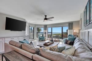 2051 NE Ocean Boulevard 25, Stuart, FL 34996 Sold 11/07/23