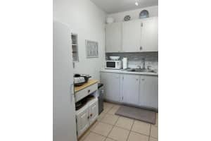 3200 Springdale Boulevard 308, Palm Springs, FL 33461 Sold 01/08/24