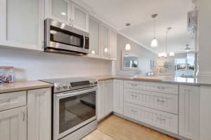 711 NE Harbour Terrace 304, Boca Raton, FL 33431 Sold 12/20/23