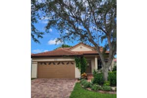 836 Falling Water Road, Weston, FL 33326 Sold 10/31/23